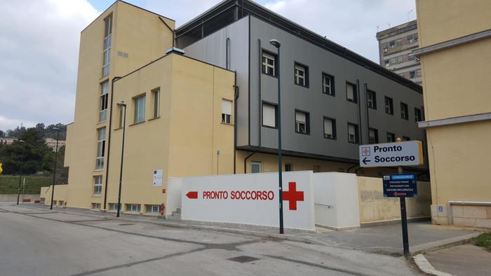 Caltanissetta, sanità eccellente. “Avete salvato mio fratello”, Monica ringrazia il personale dell’ospedale Sant’Elia