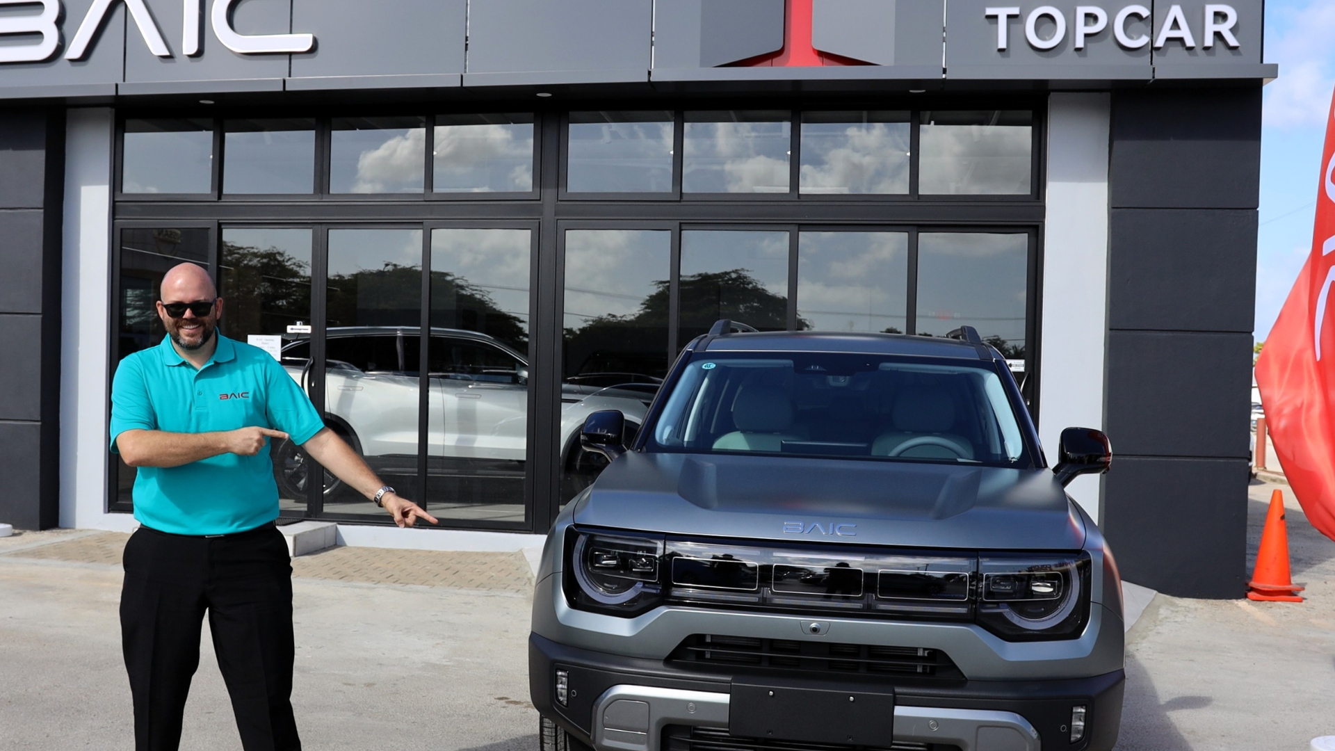 Topcar ta ofrece na Aruba: Modelo hybrid di BAIC cu un sistema innovativo di maneho