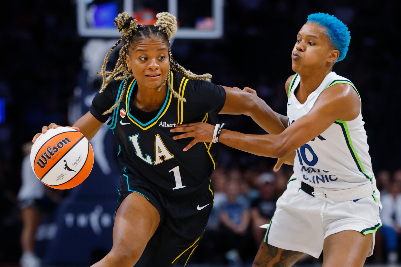 Sparks snap Lynx's 10-game winning streak