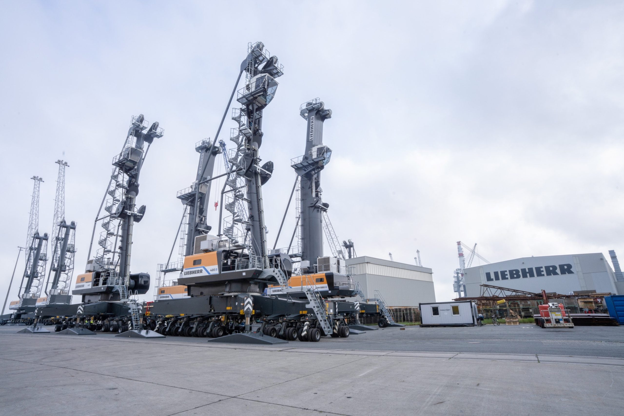 Liebherr enjoys sales success for mobile harbour cranes in Italy