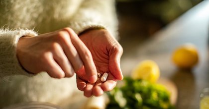 Survey shows 76% of Americans use supplements daily
