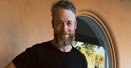 Bottom half of Hamish Blake's seemingly normal outfit has wife Zoë seeing red – plus a look back at all of the couple's outrageous dress ups