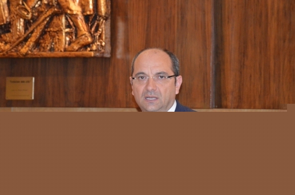 Commenti su “Manfredonia, rifiuti più costosi e differenziata ferma: TARI resta invariata grazie a rischiosa scommessa sui crediti” di Enzo del B.