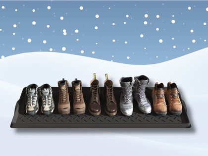 Amazon has a winter-ready shoe mat that’s perfect for storing snow-covered boots