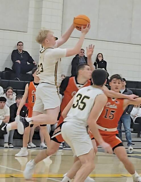 Penn-Trafford boys beat buzzer to defeat Latrobe