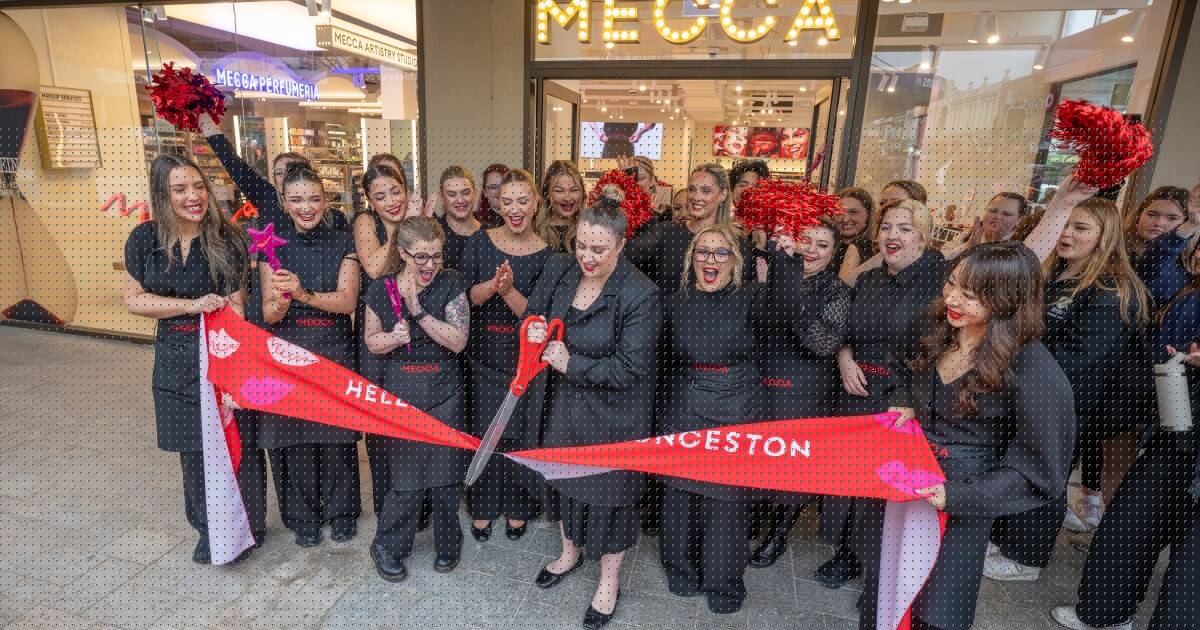 Retail giant Mecca opens new Launceston store to hundreds-long queue