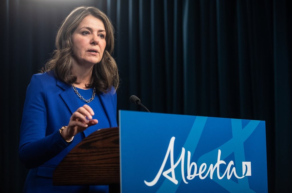 ‘Shut the mic off’: Smith’s Alberta Next panel wraps up summer town hall tour