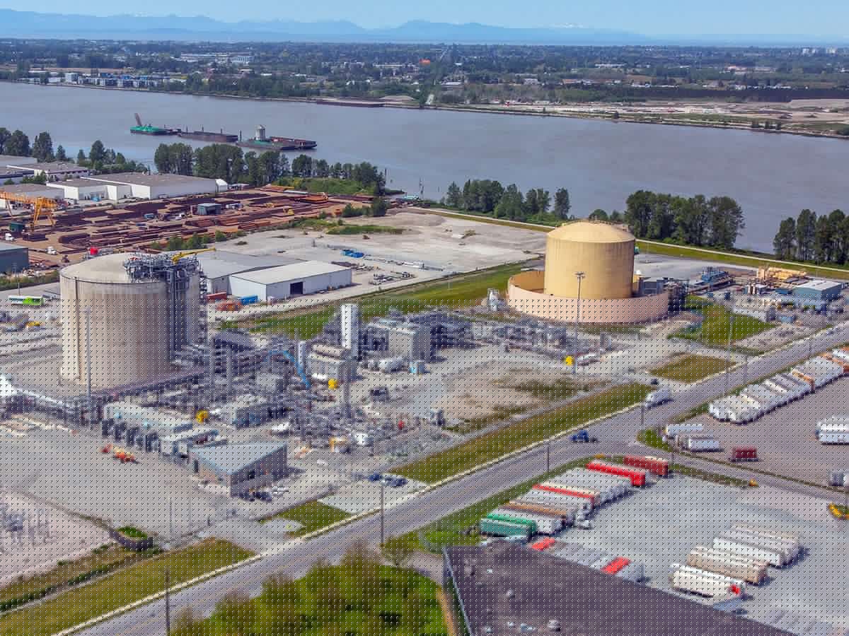 Province bypasses Utilities Commission on key certificate for Tilbury LNG project