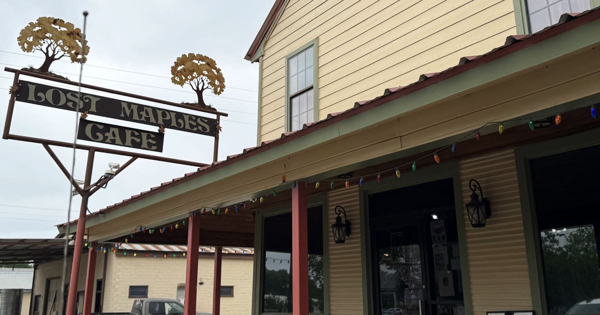 This Low-Key Restaurant In Texas Serves Up The Best Pecan Pie You’ll Ever Taste