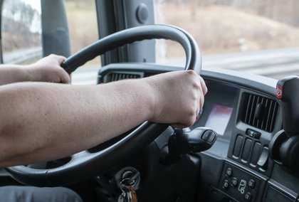12:15 | DMAX | Euro Truckers – Immer auf Achse