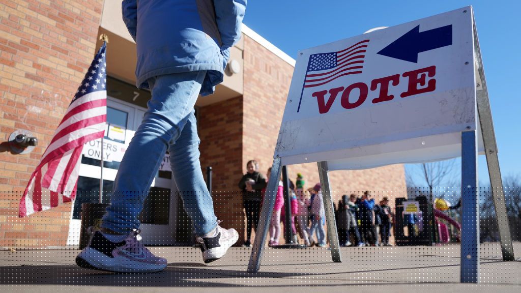 Progressives vs Moderates Showdown In Minnesota, Wisconsin Primaries