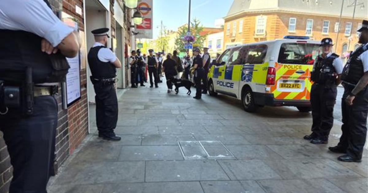 Six arrested and stolen vehicle recovered in two-day police crackdown in Romford