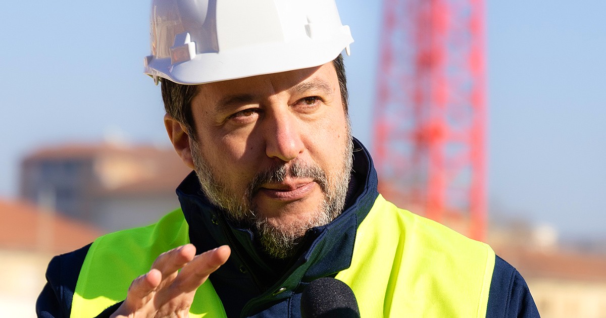 Niscemi, Salvini nega i fondi del Ponte: “Utile anche per i soccorsi”. Opposizioni contro Musumeci: “Meloni in Aula”