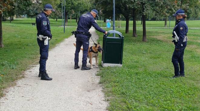 Brescia, controlli costanti nei parchi cittadini: sette interventi al giorno