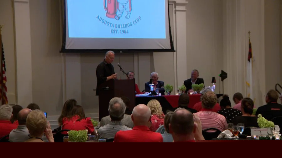 Former UGA coach Mark Richt honored by Augusta Bulldog Club