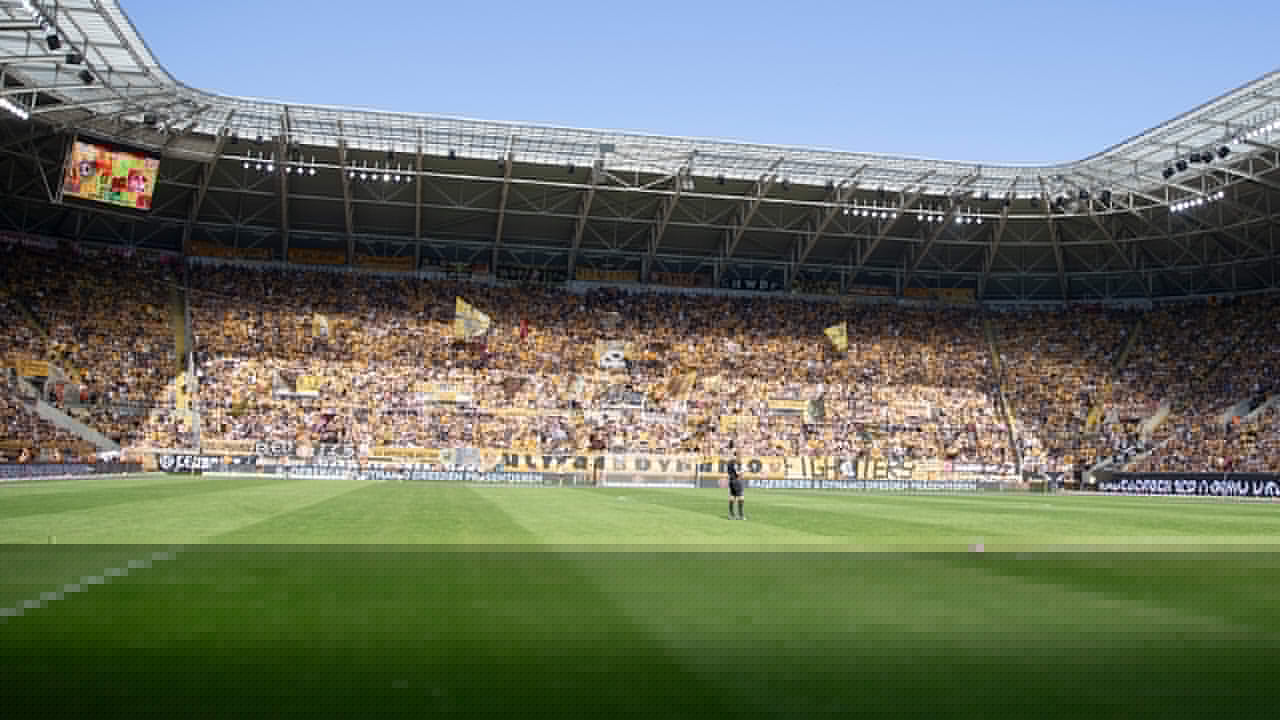 DFB-Strafe ausgesetzt - Teilerfolg für Dynamo im Kampf um den K-Block