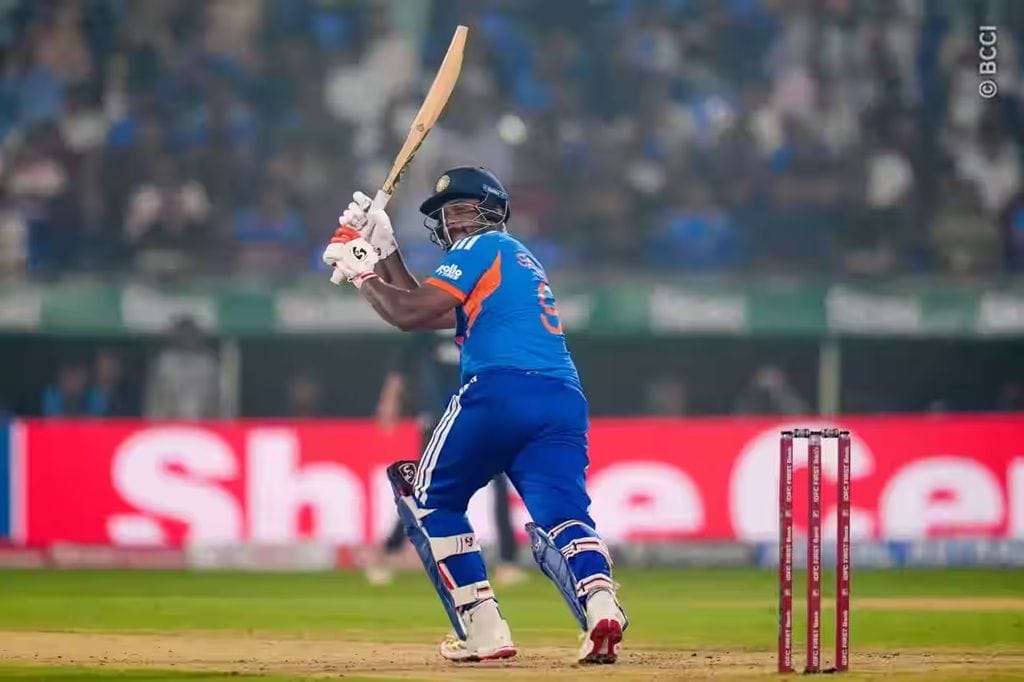 "How can you make such a big decision before the ball is bowled?" - Aakash Chopra questions Sanju Samson's approach in IND vs NZ 2026 4th T20I