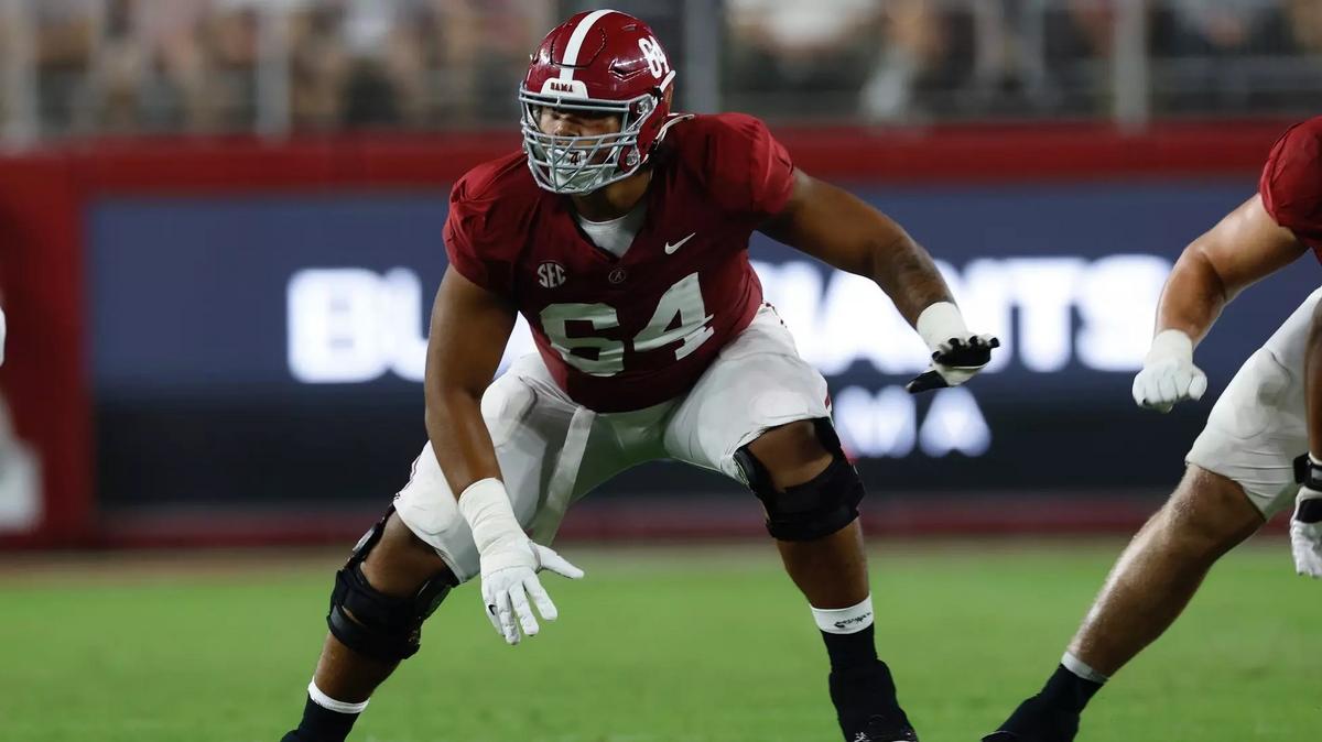 Alabama OL Michael Carroll Named to Outland Trophy Watchlist