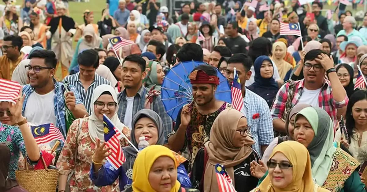 Let us return to the Malaysia we once had