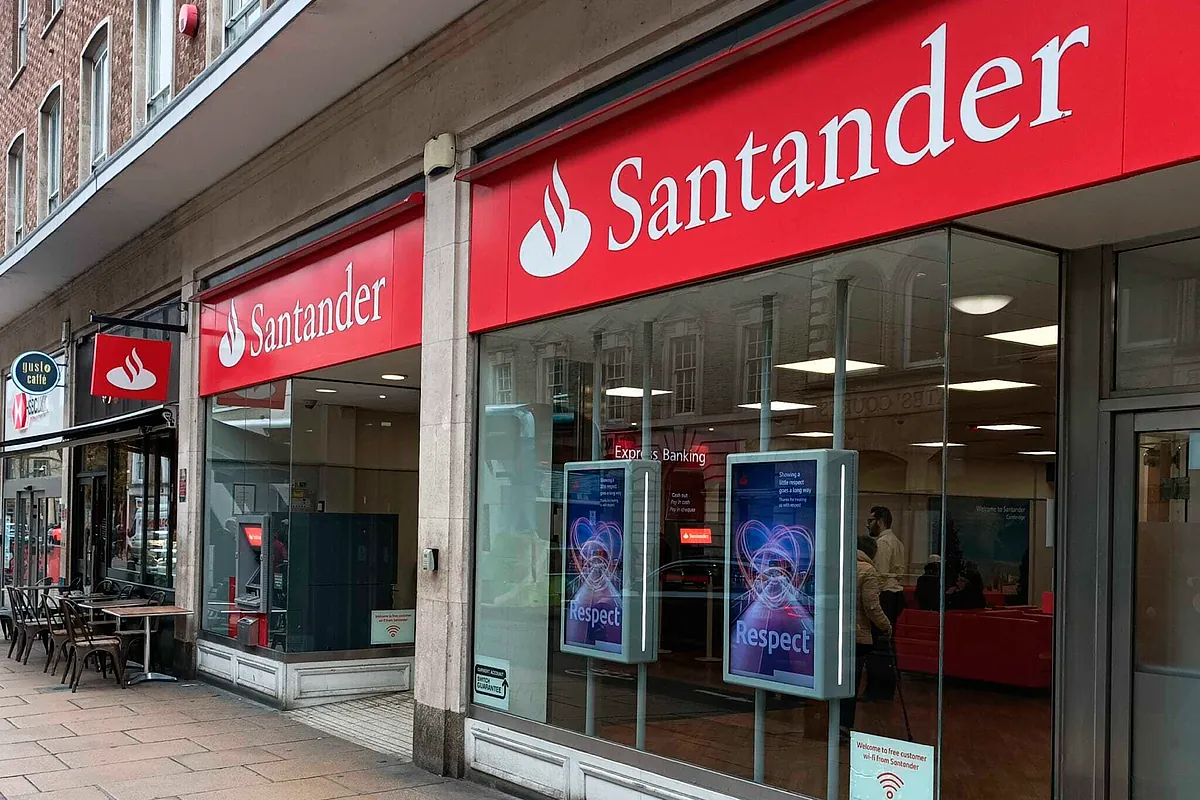 Santander cerrará 44 oficinas más en Reino Unido y despedirá a un máximo de 291 personas