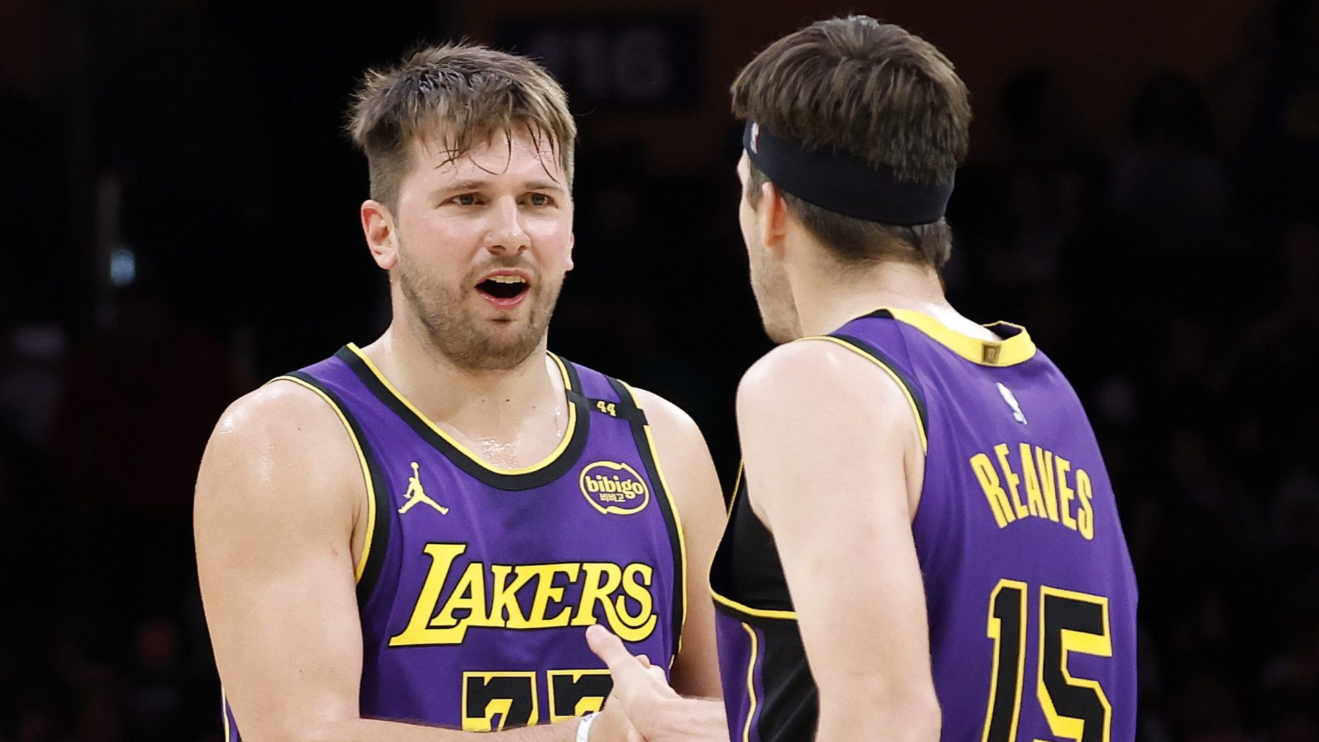 Lakers Get Encouraging Update on Reaves, Concerning Update on Luka