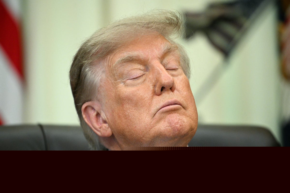 Trump mocked over apparent zone-out during Oval Office vaccine announcement