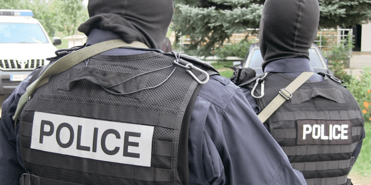 Aksion antidrogë në Suharekë, konfiskohet kokainë dhe arrestohen tre persona