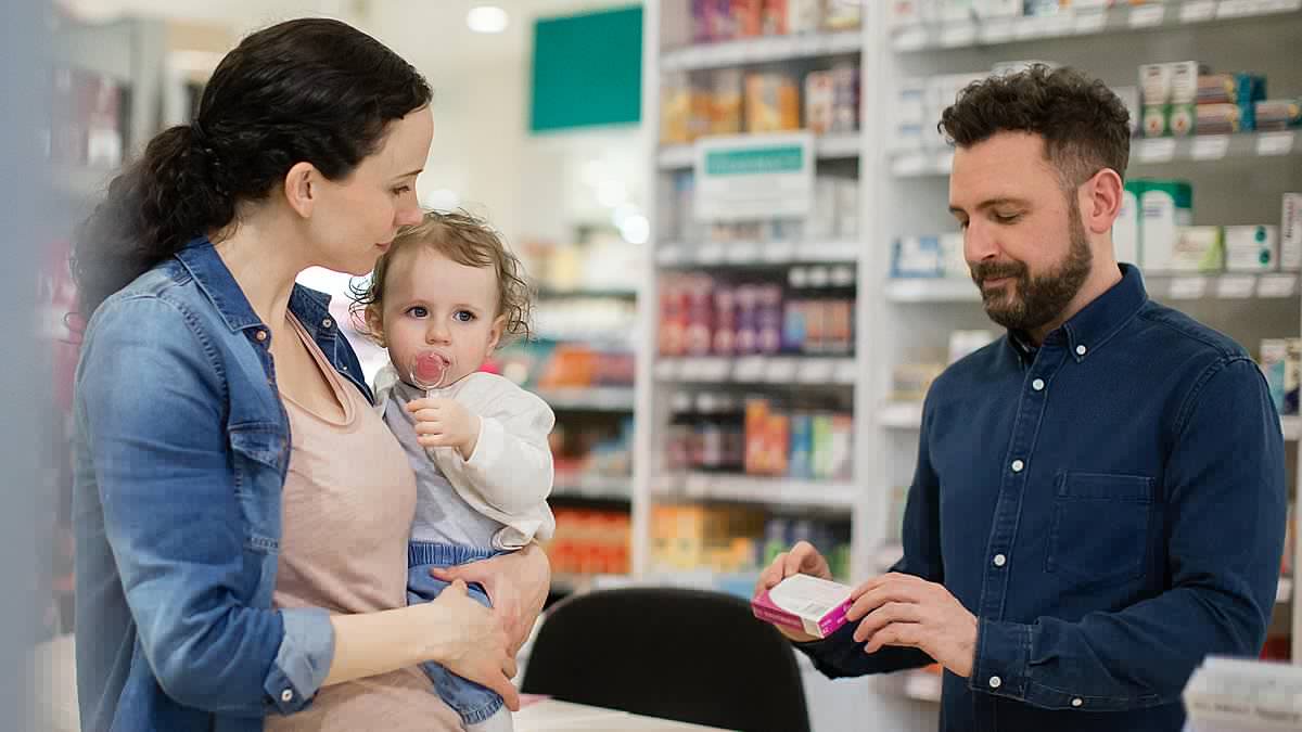 Surge in pregnant women contacting pharmacies with paracetamol concerns after Trump's claim painkiller is linked to autism