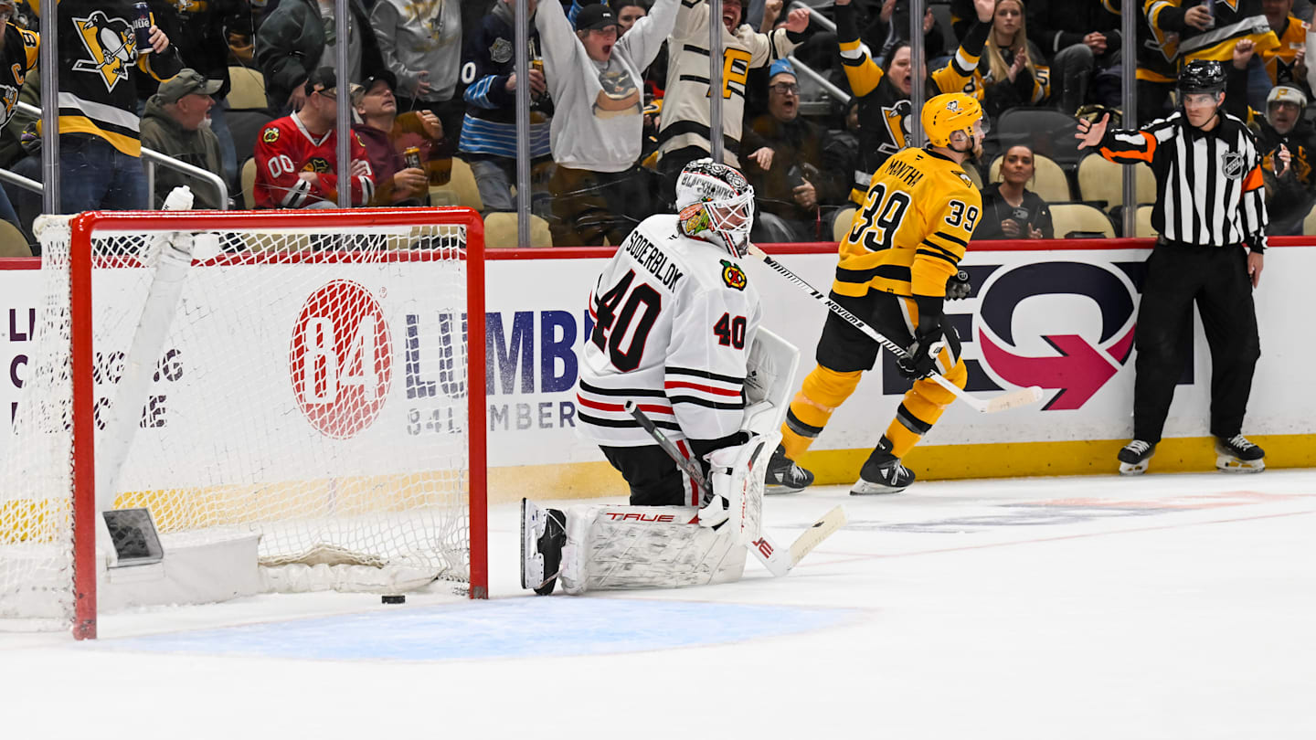 Embarrassing effort in second period leads to Blackhawks blow out