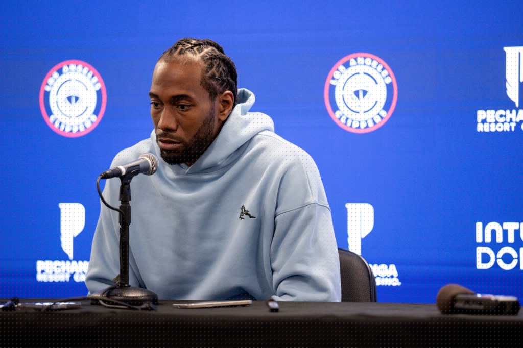 Clippers’ Kawhi Leonard says allegations of no-show deal are not accurate