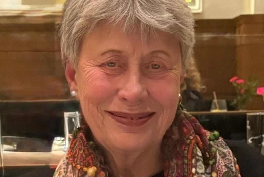 Vale: Angela Wales Kirgo