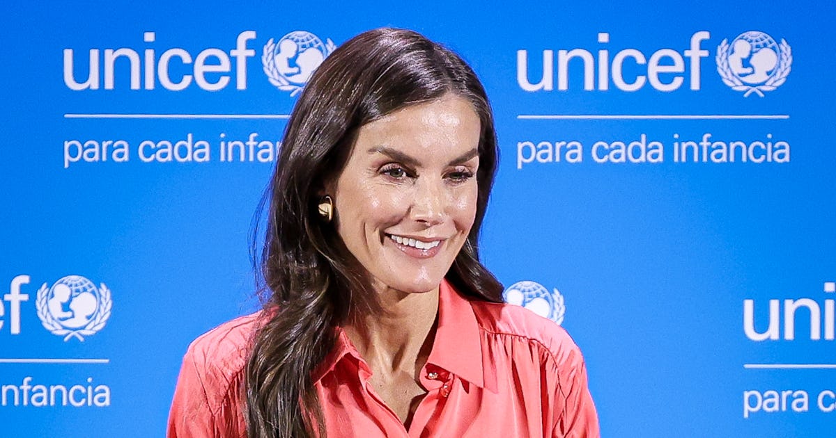 Queen Letizia Rewears a Colorful Spring Outfit for Fall