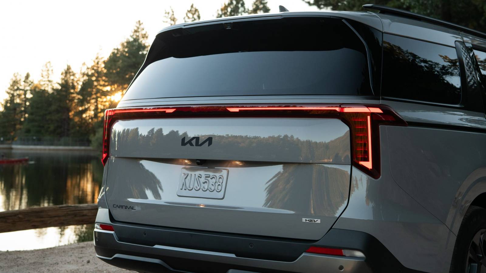 Kia Carnival: The Eight-Seater With 32 MPG And A Sub-$40k Starting Price