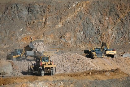 US moves away from critical mineral price floors: sources