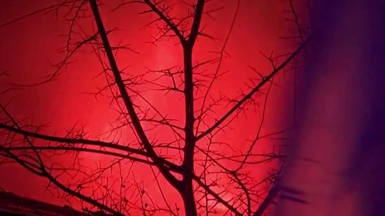 Firefighters called to 2 house fires in Atlanta early Thursday