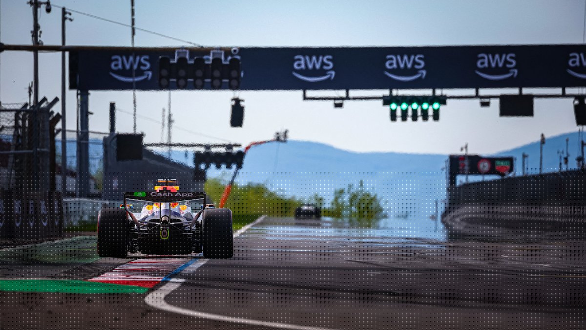 "Si la situation ne s'est pas éclaircie..." La Formule 1 pourrait déplacer ses deux derniers Grands Prix à cause de la guerre, "plusieurs possibilités" évoquées pour une fin de saison "en Europe"