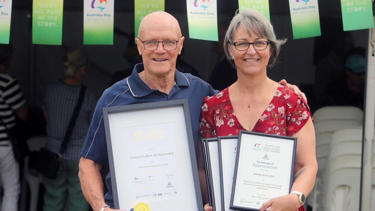 Carol and Brian Appleby receive active citizenship group award for Community Bank All Abilities Ball event
