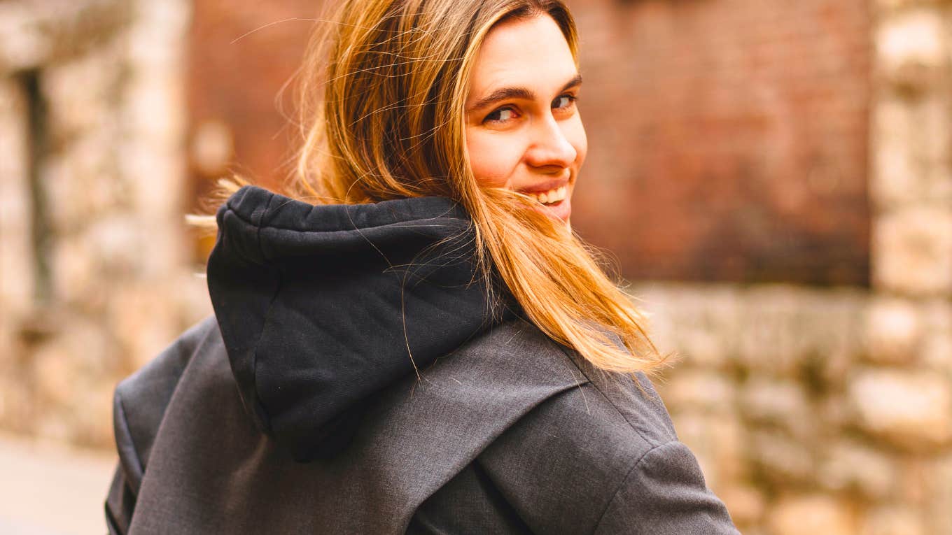 People Who Leave Parties Without Saying Goodbye Usually Have 5 Specific Personality Traits