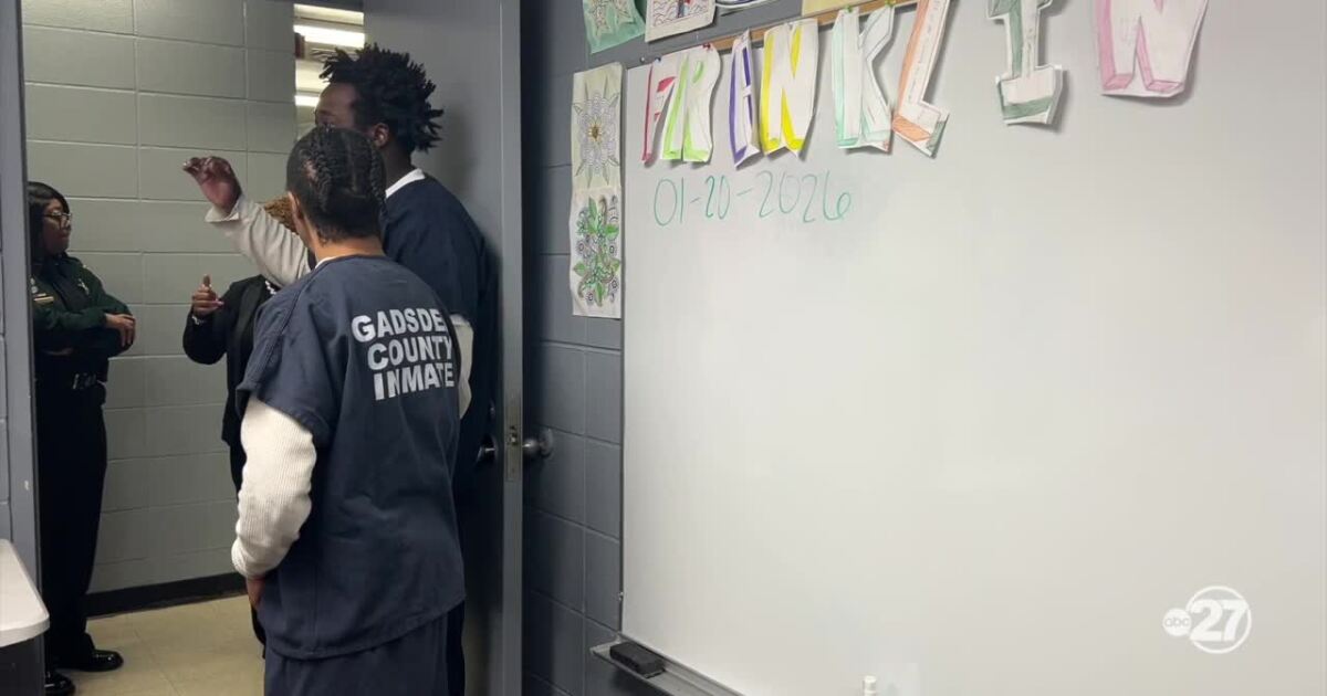New program brings free internet and devices to children of incarcerated parents