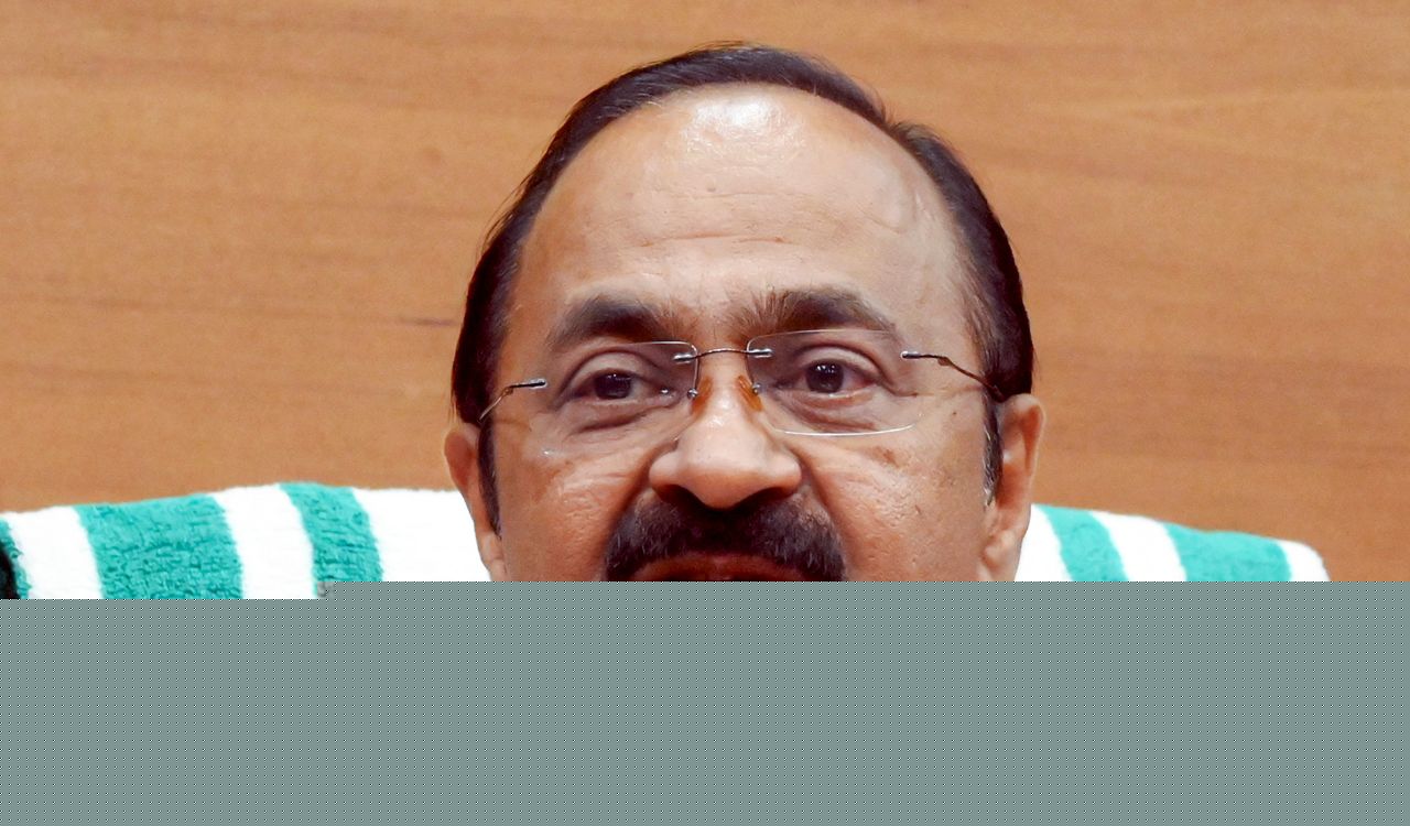 Kerala CM Satheesan defends flood response, rejects helicopter travel criticism