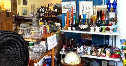 People Drive From All Over Maine To Score Outrageous Deals At This Enormous Flea Market