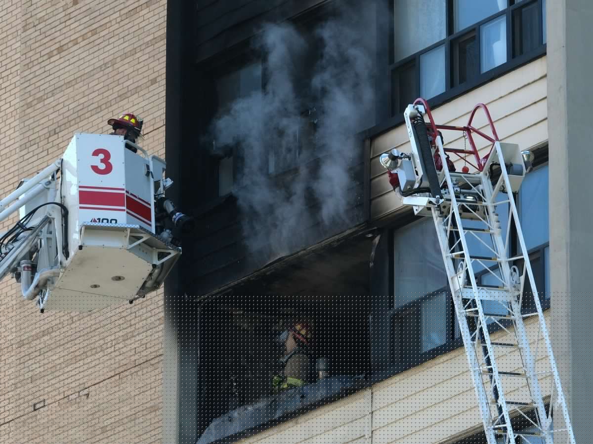 Landmark downtown Halifax apartment building Park Victoria catches fire