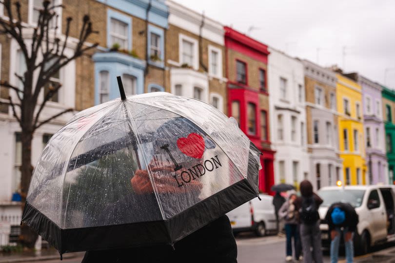 Weather experts forecast first London rain for weeks after 35C heatwave