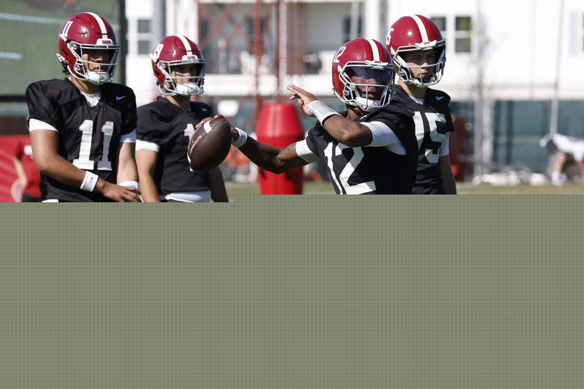 Setting the Stage: Austin Mack and Keelon Russell Compete