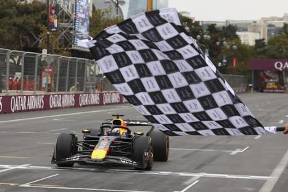 Max Verstappen wins F1's Azerbaijan GP after Oscar Piastri crashes on lap 1