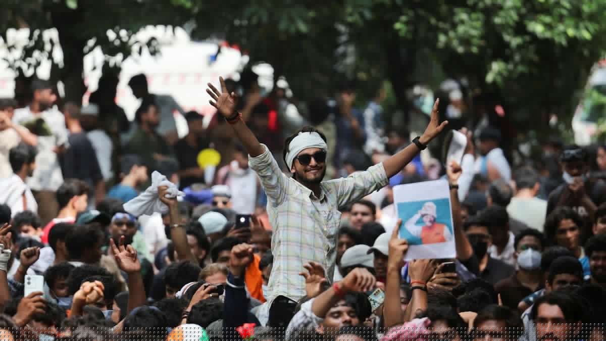 Indien: »Kakerlaken-Bewegung« drängt Bildungsminister aus dem Amt