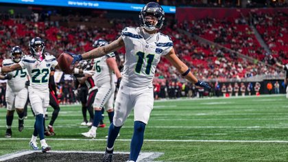 DraftKings promo code: Bet $5, get a $300 bonus for Seahawks vs. Patriots in  Super Bowl 60