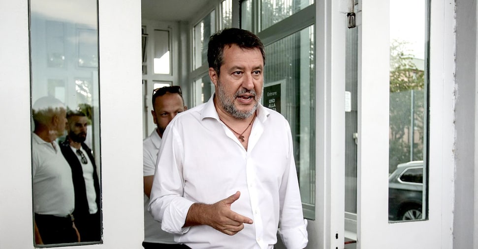 Salvini: chiederemo alle banche un contributo del 5% sugli utili
