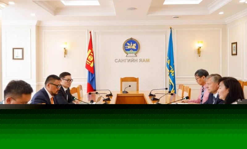 Minister of Finance of Mongolia and UN Resident Coordinator discuss promoting regional development