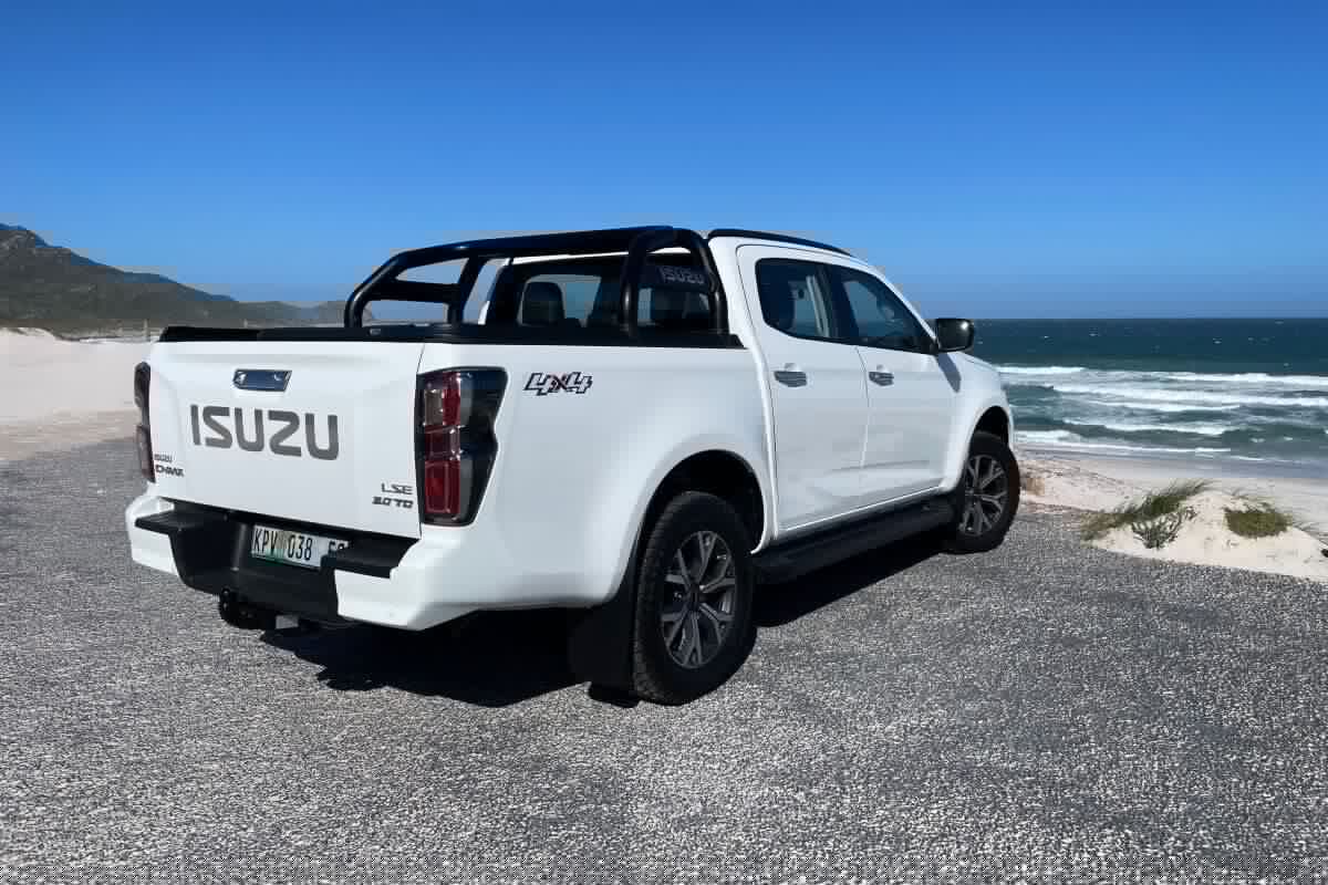 Holding out: ISUZU D-Max 3.0TD LSE 6AT 4×4 review